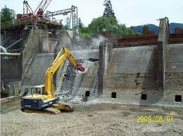 سدسازی بی‌رویه، سد ذخیره‌سازی صحیح آب! / تبخیر بالا بلای جان آب در ذخیره سازی به روش سد/ روش‌های استحصال آب را بومی سازی کنیم