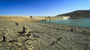 سدسازی بیرویه، سد ذخیرهسازی صحیح آب! / تبخیر بالا بلای جان آب در ذخیره سازی به روش سد/ روشهای استحصال آب را بومی سازی کنیم سدسازی بیرویه، سد ذخیرهسازی صحیح آب! / تبخیر بالا بلای جان آب در ذخیره سازی به روش سد/ روشهای استحصال آب را بومی سازی کنیم