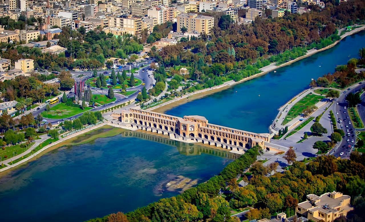 زیارتگاه ها و جاهای دیدنی اصفهان زیارتگاه ها و جاهای دیدنی اصفهان