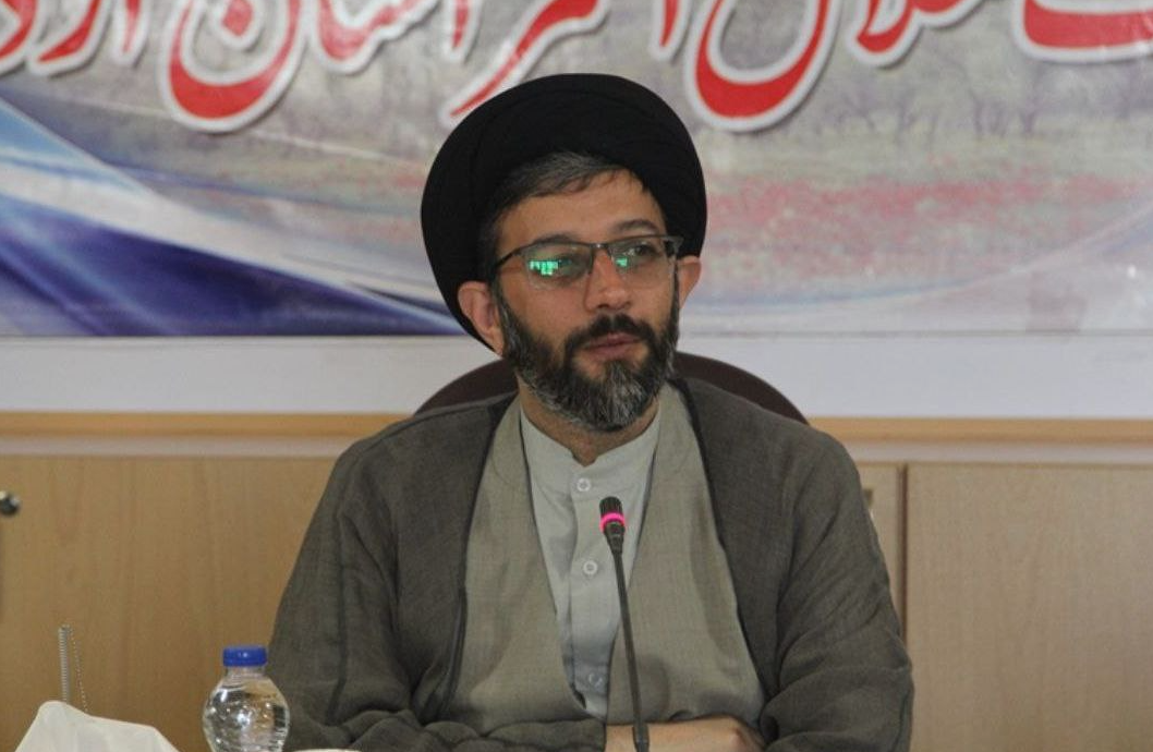 هلال احمر شهدای گرانقدری دارد که اسلحه به دست نبودند