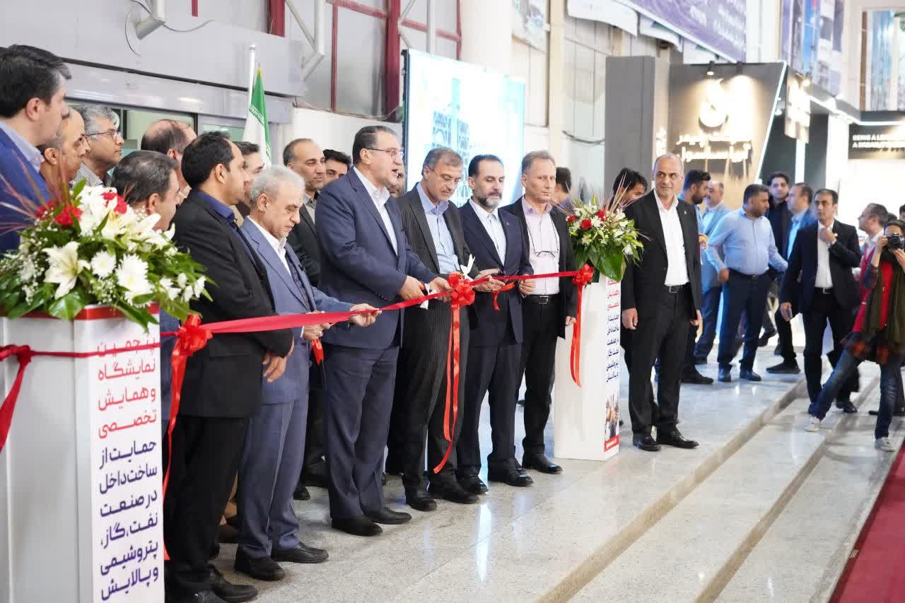 نمایش دستاوردهای فناورانه و بومی سازی شده هلدینگ سرمایه گذاری صنایع شیمیایی ایران نمایش دستاوردهای فناورانه و بومی سازی شده هلدینگ سرمایه گذاری صنایع شیمیایی ایران