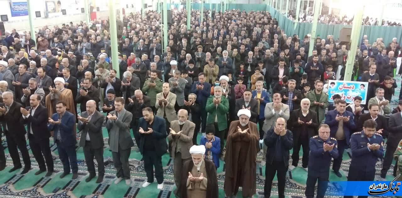 علی‌رغم تحریم‌ها و مشکلات، خادمان ملت در طول این ۴۵ سال، خدمات گسترده‌ای نمودند