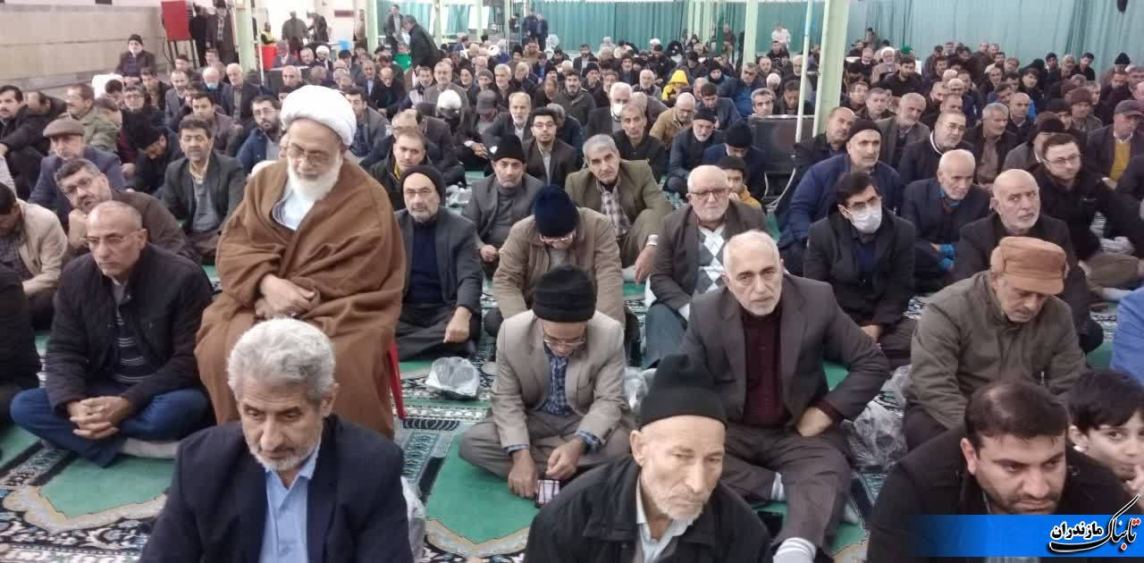 علی‌رغم تحریم‌ها و مشکلات، خادمان ملت در طول این ۴۵ سال، خدمات گسترده‌ای نمودند