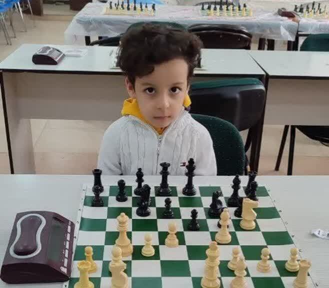 معرفی برترینهای مسابقات شطرنج قهرمانی ردههای سنی در همدان معرفی برترینهای مسابقات شطرنج قهرمانی ردههای سنی در همدان