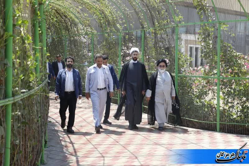 بازدید رییس نهاد نمایندگی مقام معظم رهبری در دانشگاه ها از پالایشگاه ستاره خلیج فارس