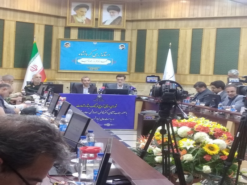 سهمیه خانواده شهدا و ایثارگران در احداث مسکن پیگیری می شود / فرهنگ ایثار و شهادت را ترویج دهیم