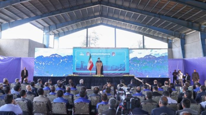 رئیسی: نمیشود و نمیتوانیم نداریم رئیسی: نمیشود و نمیتوانیم نداریم