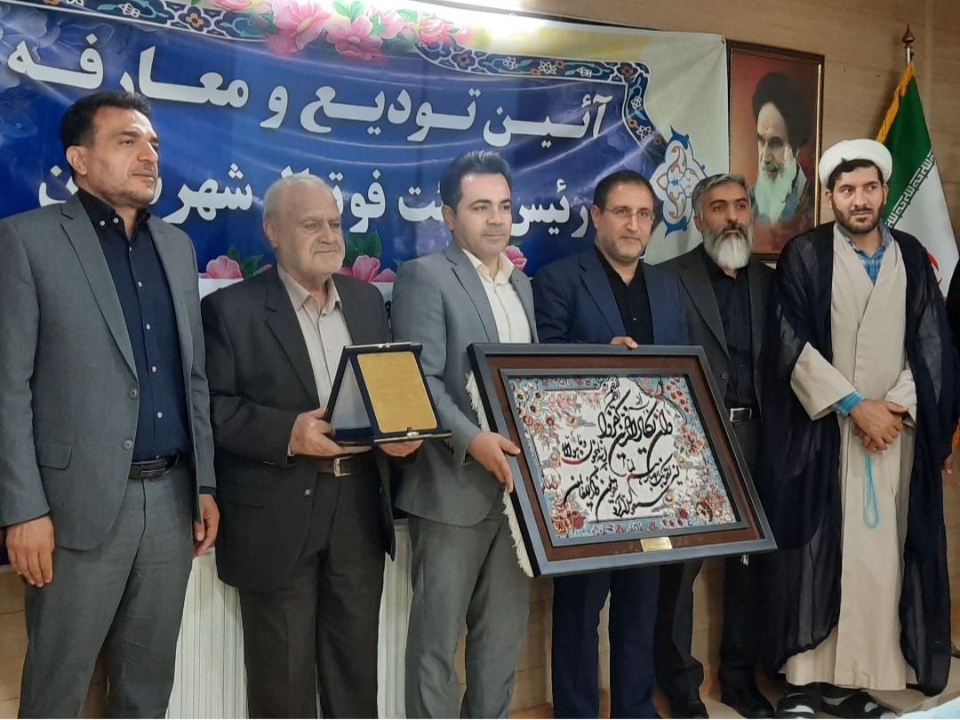 مراسم تکریم و معارفه رئیس هیئت فوتبال ملایر برگزار شد