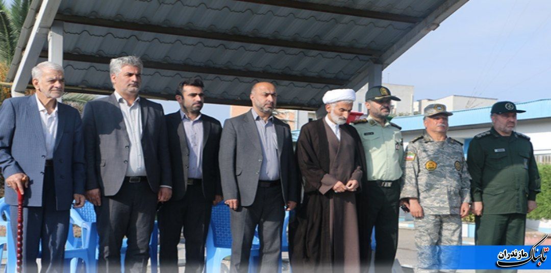 نگذاریم ایثار، مقاومت و ایستادگی ملت ما فراموش شود