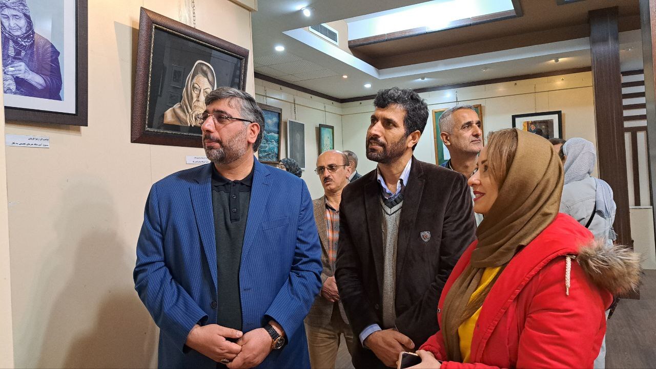 نمایشگاه گروهی هنرهای تجسمی بانوان هنرمند با عنوان نمایشگاه گروهی هنرهای تجسمی بانوان هنرمند با عنوان