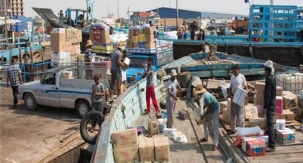 چند کانتینر کالا در بنادر بوشهر تخلیه و بارگیری شد؟/ ۶۰۰ لنج تجاری ساماندهی نشدهاند چند کانتینر کالا در بنادر بوشهر تخلیه و بارگیری شد؟/ ۶۰۰ لنج تجاری ساماندهی نشدهاند