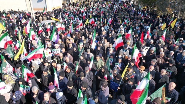یک صدا تا پای جان برای ایران/ حضور حماسی مردم ایران در چهل و ششمین سالگرد پیروزی انقلاب + فیلم و عکس