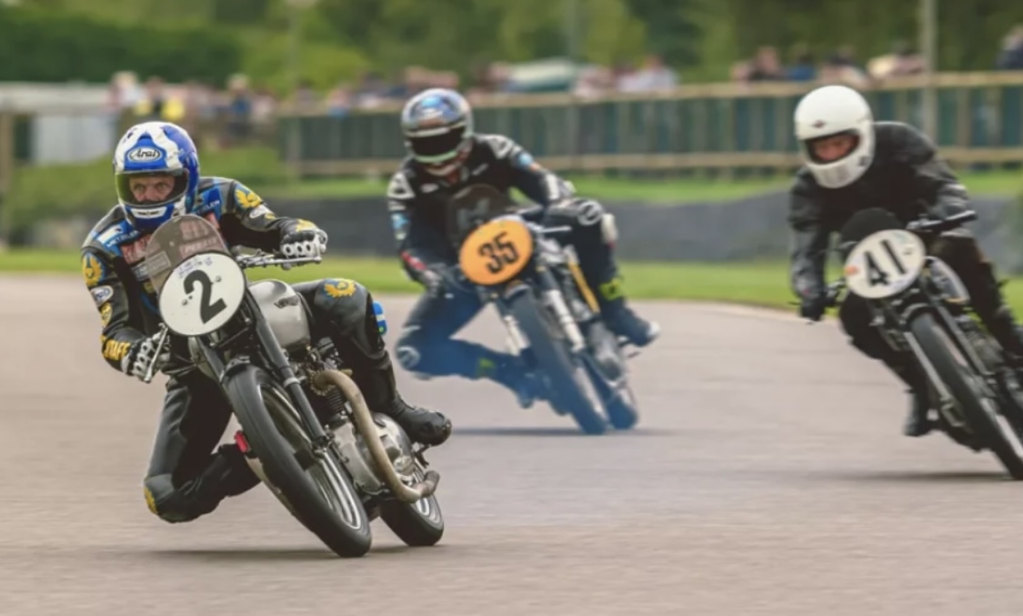 ارومیه رتبه برتر برگزاری مسابقات اتومبیلرانی در کشور را داراست ارومیه رتبه برتر برگزاری مسابقات اتومبیلرانی در کشور را داراست