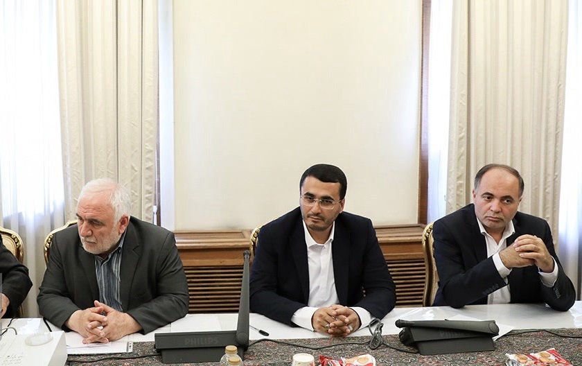 دیدار نمایندگان استان با رئیس جمهور +تصاویر دیدار نمایندگان استان با رئیس جمهور +تصاویر