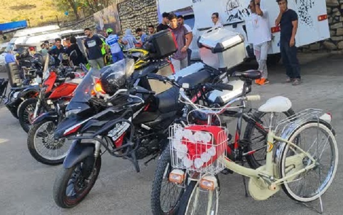 همایش خودروهای مسافرتی در بام همدان برگزار گردید همایش خودروهای مسافرتی در بام همدان برگزار گردید