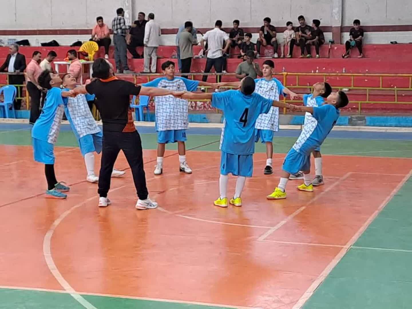 کسب مقام سوم با مربی کم سن و سال