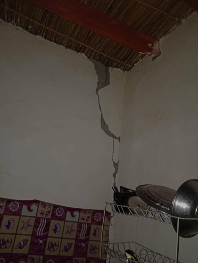 سیستان و بلوچستان حتی محروم از ثبت زلزله/ پس از 1 ماه در دمای بالای 50 درجه هنوز مردم روستای آبگاه در خیابان میخوابند سیستان و بلوچستان حتی محروم از ثبت زلزله/ پس از 1 ماه در دمای بالای 50 درجه هنوز مردم روستای آبگاه در خیابان میخوابند