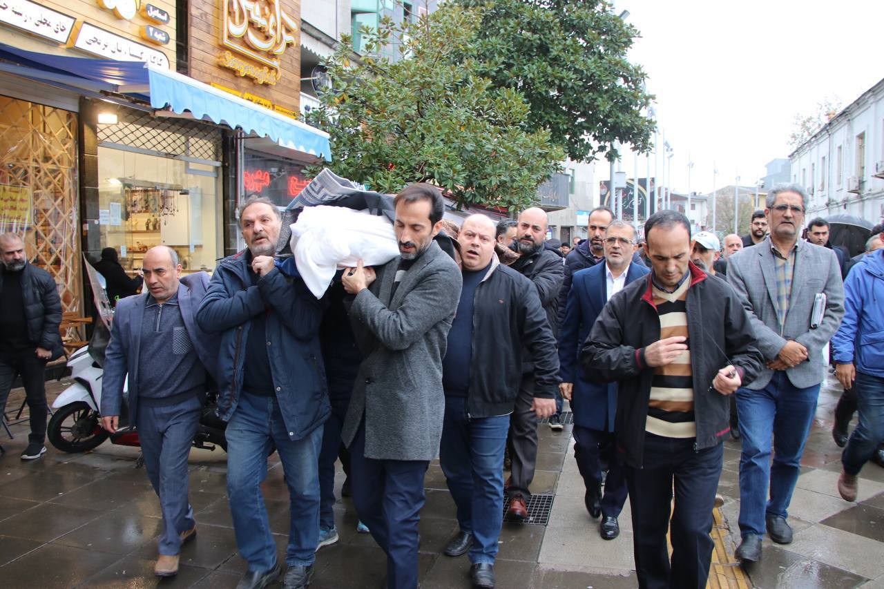 مراسم تشییع پیکر زندهیاد حسین توشه در رشت برگزار شد مراسم تشییع پیکر زندهیاد حسین توشه در رشت برگزار شد