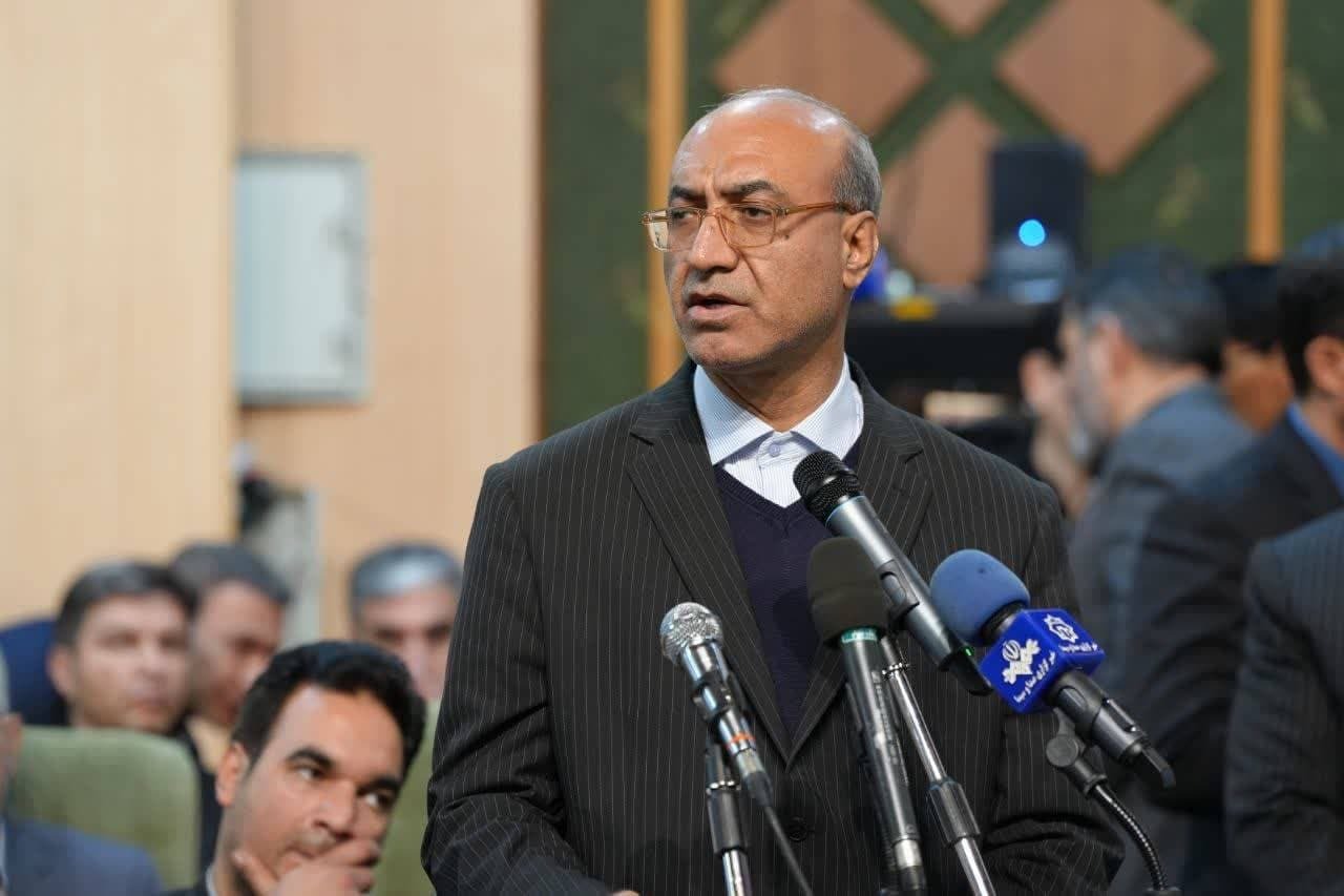 مهار بیکاری در کرمانشاه جز با سرمایهگذاری محقق نخواهد شد/ کرمانشاه با وجود بیش از چهار هزار جاذبه گردشگری باید قطب گردشگری شود