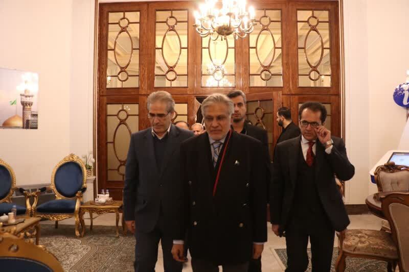 ورود هیئت پاکستانی به مشهد با استقبال معاون سیاسی استاندار خراسان رضوی ورود هیئت پاکستانی به مشهد با استقبال معاون سیاسی استاندار خراسان رضوی