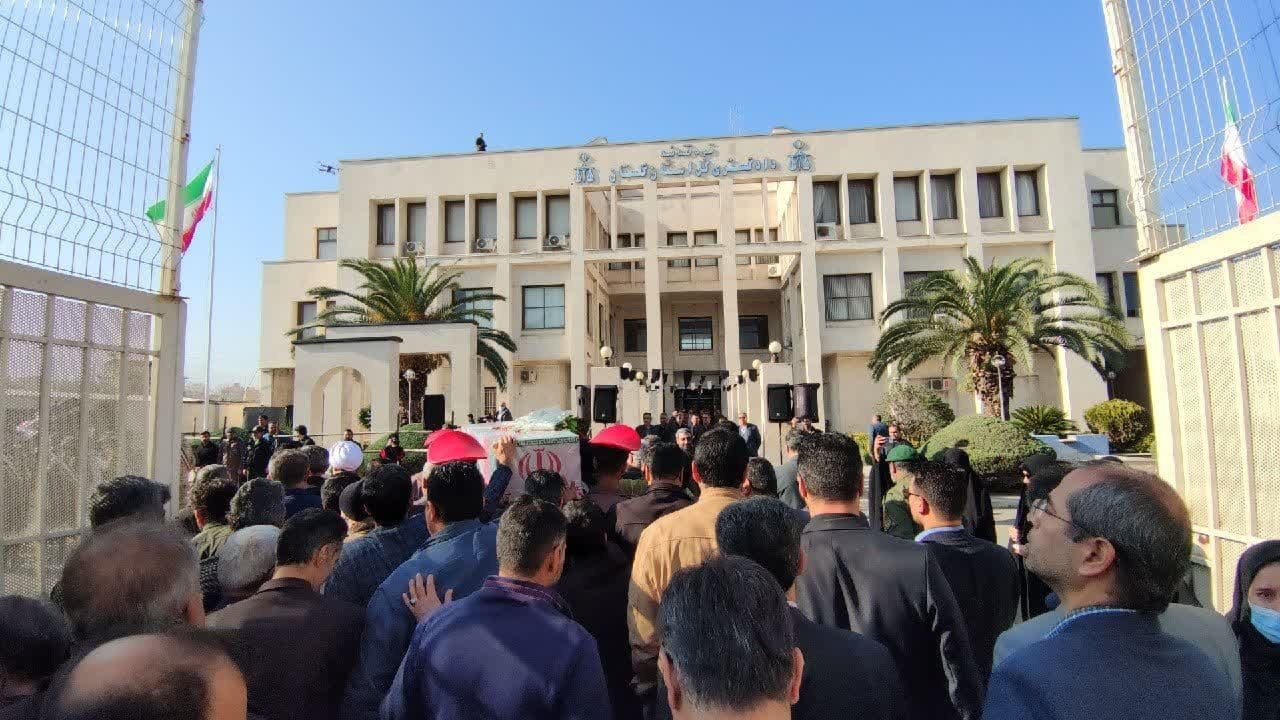 مراسم خاکسپاری شهید گمنام در محوطه دادگستری گلستان برگزار شد+تصاویر