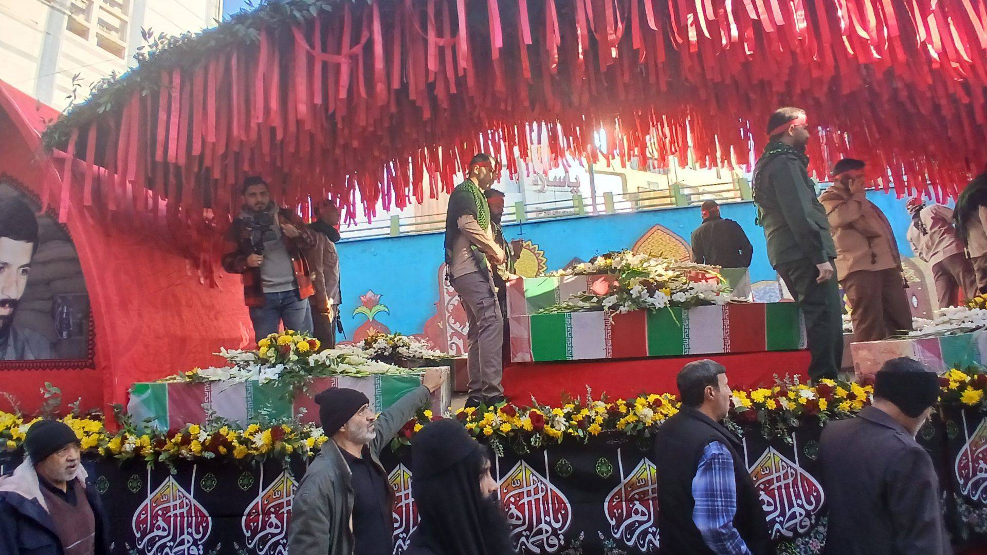 حال و هوای کرج با تشییع پیکر 8 شهید گمنام دفاع مقدس فاطمیتر شد+فیلم