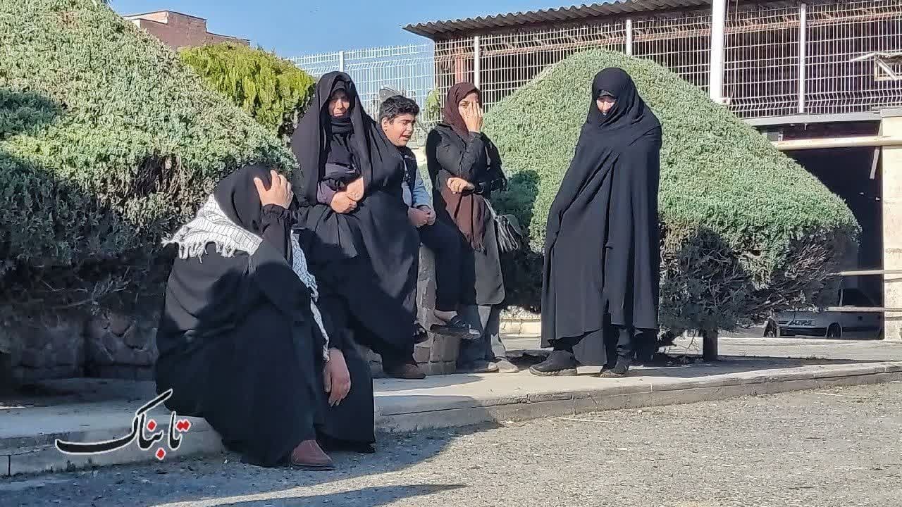 تصاویر تشییع و خاکسپاری لاله های زهرایی در مرکز گلستان