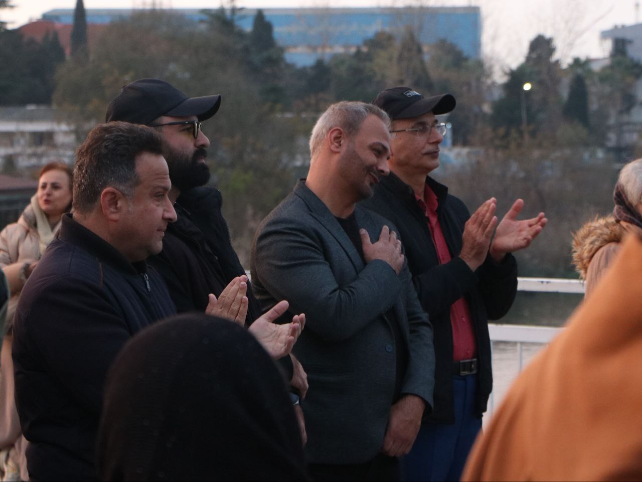 رونمایی از دیوارکوب نمایش «چلاق آینیشمان» در بندر انزلی+تصاویر رونمایی از دیوارکوب نمایش «چلاق آینیشمان» در بندر انزلی+تصاویر