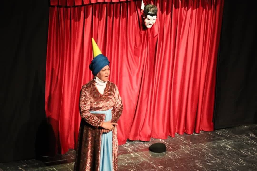 هفتمین جشنواره تئاتر منطقهای آفتاب در شهرکرد آغاز شد +تصاویر هفتمین جشنواره تئاتر منطقهای آفتاب در شهرکرد آغاز شد +تصاویر