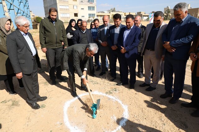 کلنگ احداث نخستین مدرسه تخصصی دانشآموزان اوتیسم در فارس به زمین زده شد