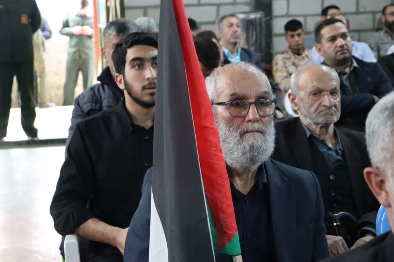 اجتماع باشکوه بسیجیان پیربازار با حضور فرمانده سپاه مرکزی رشت+تصاویر اجتماع باشکوه بسیجیان پیربازار با حضور فرمانده سپاه مرکزی رشت+تصاویر