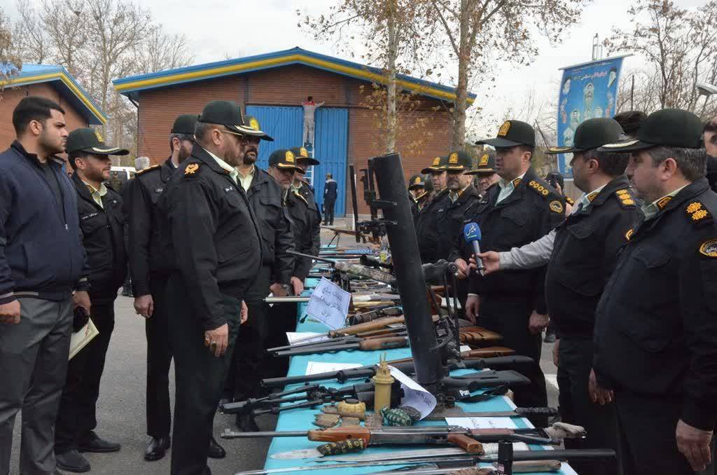 سیزدهمین مرحله طرح دستگیری اراذل و اوباش و جمع آوری سلاحهای غیر مجاز توسط در استان البرز انجام شد+ فیلم سیزدهمین مرحله طرح دستگیری اراذل و اوباش و جمع آوری سلاحهای غیر مجاز توسط در استان البرز انجام شد+ فیلم