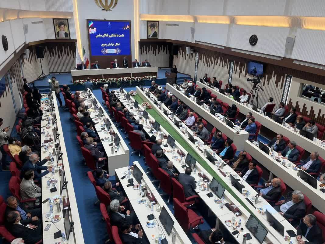 نمی‌توان مردم را با وعده‌های توخالی فریب داد، باید تغییر واقعی ایجاد شود/دخالت نمایندگان مجلس در انتصابات، اجرای اصلاحات در استان‌ها را مختل کرده است