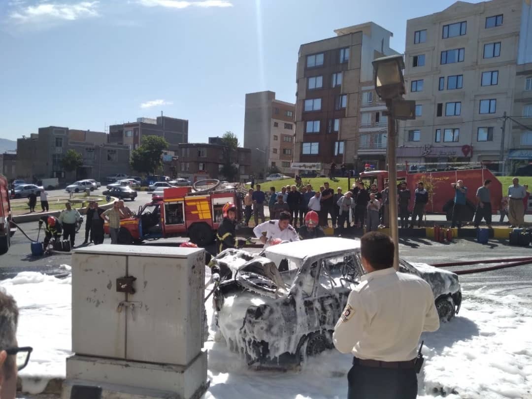 دپو بنزین خودرو پراید را طعمه حریق کرد دپو بنزین خودرو پراید را طعمه حریق کرد