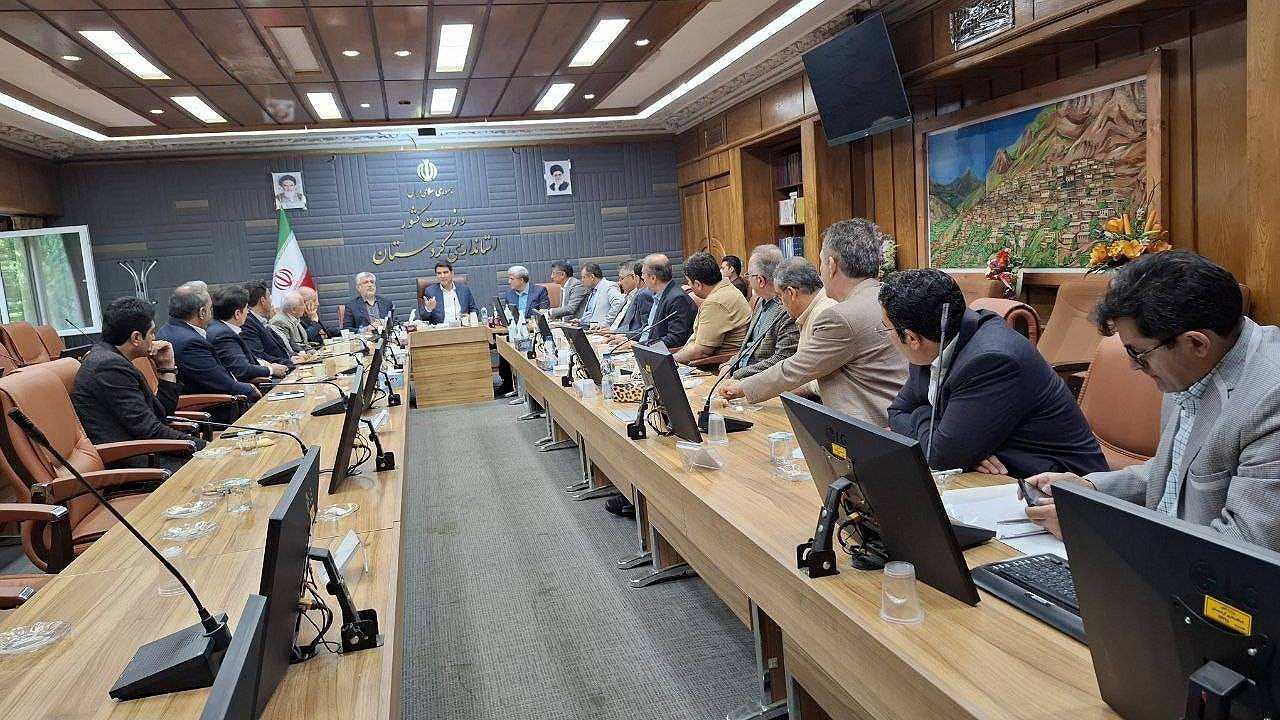 تابناک گزارش می دهد| سنندج میزبان استانداران هم مرز و اقلیم کردستان عراق/ تحولی جدید در سطوحدیپلماتیک با تقویت «دیپلماسی مرزی» تابناک گزارش می دهد| سنندج میزبان استانداران هم مرز و اقلیم کردستان عراق/ تحولی جدید در سطوحدیپلماتیک با تقویت «دیپلماسی مرزی»