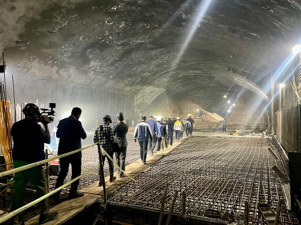 افتتاح توسعه خطوط مترو در کاهش ترافیک شهر شیراز