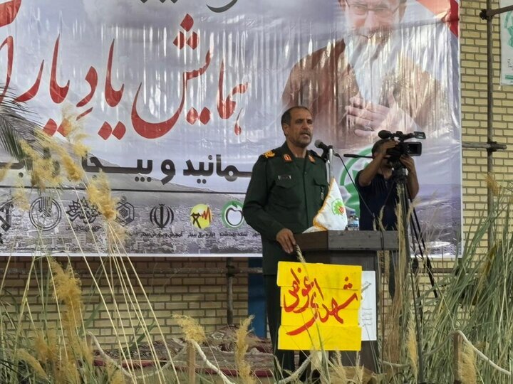 پشتوانه مردمی، موجب عزت انقلاب شده است پشتوانه مردمی، موجب عزت انقلاب شده است