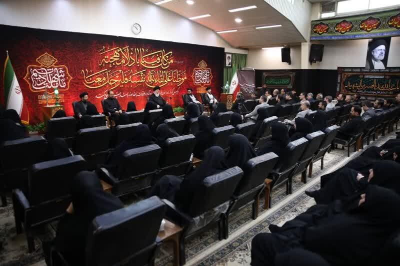 بسیج باید پیشگام در خدمت رسانی و حفظ آرامش مردم باشد/ تفاوت ما با دشمن در هویت عاشورایی و ایمان به خداست