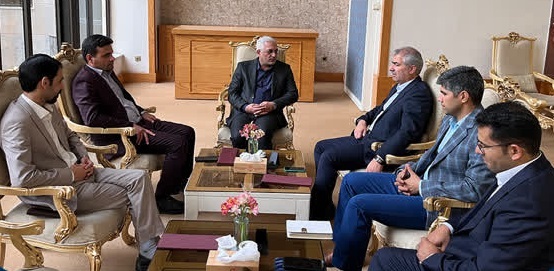 نشست فرماندار خواف با سرمایهگذار بخش خصوصی در حوزه انرژی خورشیدی برگزار شد