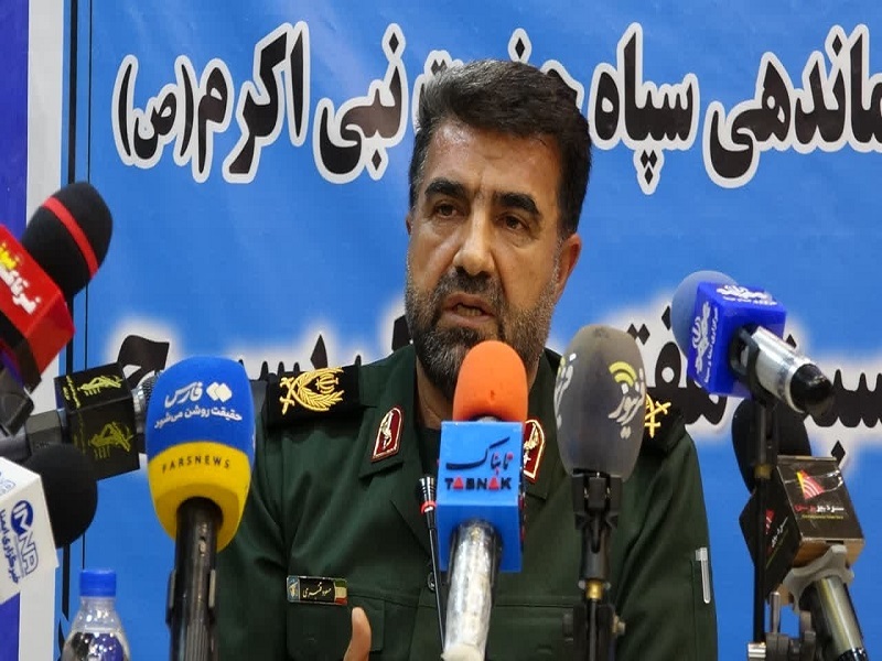 اکران مستند ۳۰ شهید جنگ ۱۲ روزه در هفته مقدس در سینما آزادی کرمانشاه اکران مستند ۳۰ شهید جنگ ۱۲ روزه در هفته مقدس در سینما آزادی کرمانشاه