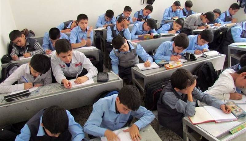 مدارس همدان باید به استانداردهای لازم برسند/ امسال کلاس بدون معلم نداریم!