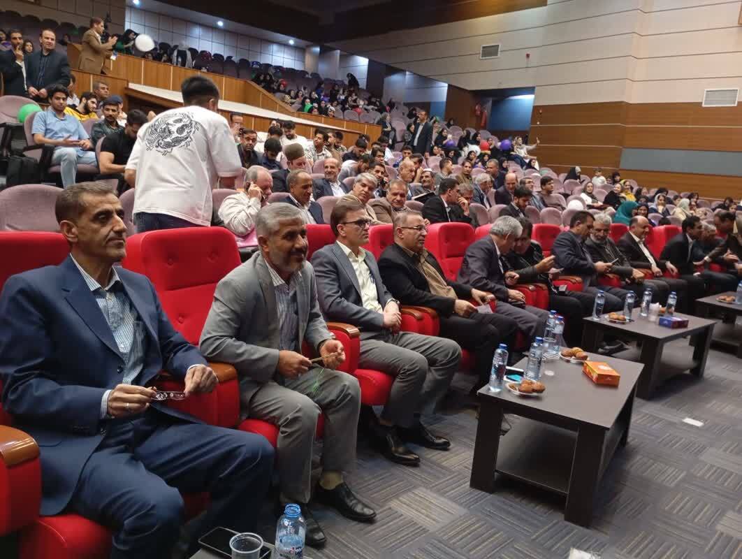 حافظ اعجوبه و نادرهای که حکمت خسروانی را با شریعت، گره زده است // در حال ویرایش حافظ اعجوبه و نادرهای که حکمت خسروانی را با شریعت، گره زده است // در حال ویرایش