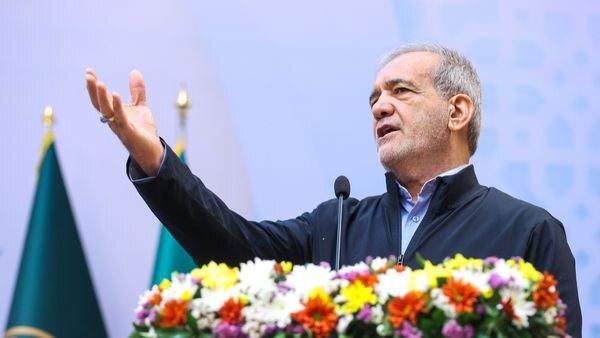 اصلاح نرخ بنزین شتابزده و بدون کارشناسی انجام نمیشود اصلاح نرخ بنزین شتابزده و بدون کارشناسی انجام نمیشود