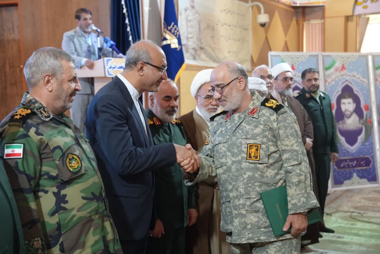 فرمانده جدید قرارگاه نجف اشرف نیروی زمینی سپاه معرفی شد فرمانده جدید قرارگاه نجف اشرف نیروی زمینی سپاه معرفی شد