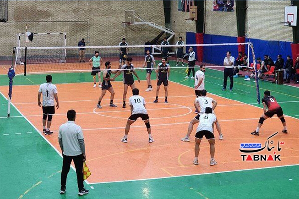 آغاز مسابقات والیبال دسته برتر کارگران کشور در بجنورد
