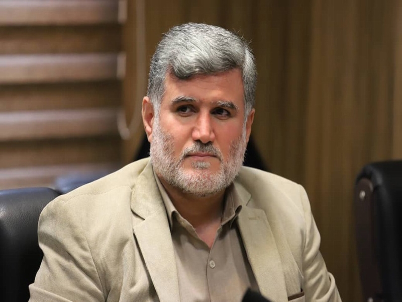 اصلاح فوری کاهش فاحش حقوق کارکنان شهرداری/ ساماندهی معابر دانشگاه آزاد رشت و رفع سد معبر ضروری است