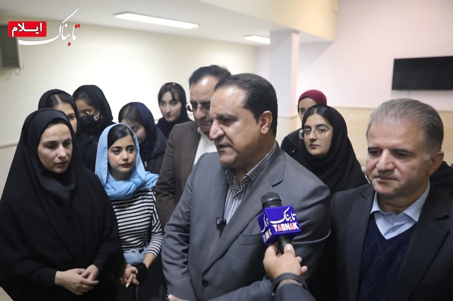 کرمی آرامش و امنیت دانشجویان خط قرمز مدیریت استان است / بخشی از دغدغه های دانشجویان ایلامی در حوزه رفاه و حمل و نقل برطرف خواهد شد + فیلم کرمی آرامش و امنیت دانشجویان خط قرمز مدیریت استان است / بخشی از دغدغه های دانشجویان ایلامی در حوزه رفاه و حمل و نقل برطرف خواهد شد + فیلم