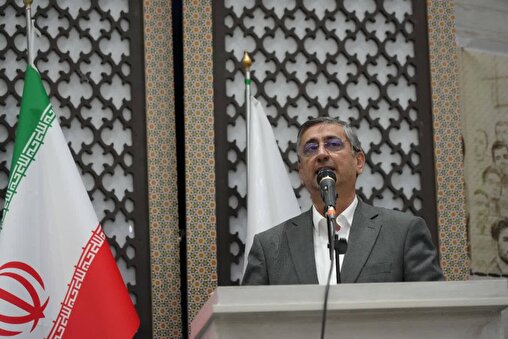 استکبار با علم می‌جنگد، دانشجو با علم پاسخ می‌دهد