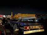 تریلی حامل ماکت فرسوده هواپیما دچار حریق شد