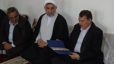 تجلیل از خانواده شهیدان یاری